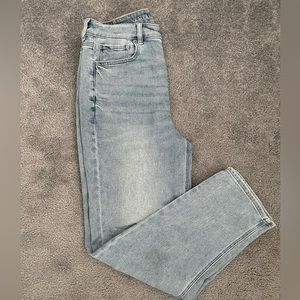 American Eagle Mom Jeans